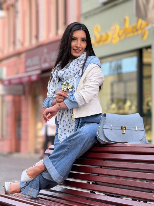 Blugi evazati cu cordon impletit si manseta intoarsa [8]