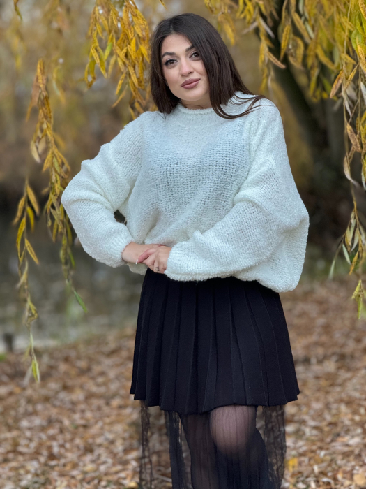 Bluza alba buclata [1]