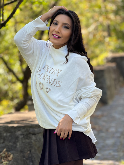 Bluza alba cu imprimeu,,Luxury Diamonds" [2]