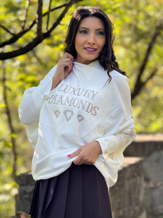 Bluza alba cu imprimeu,,Luxury Diamonds" [3]