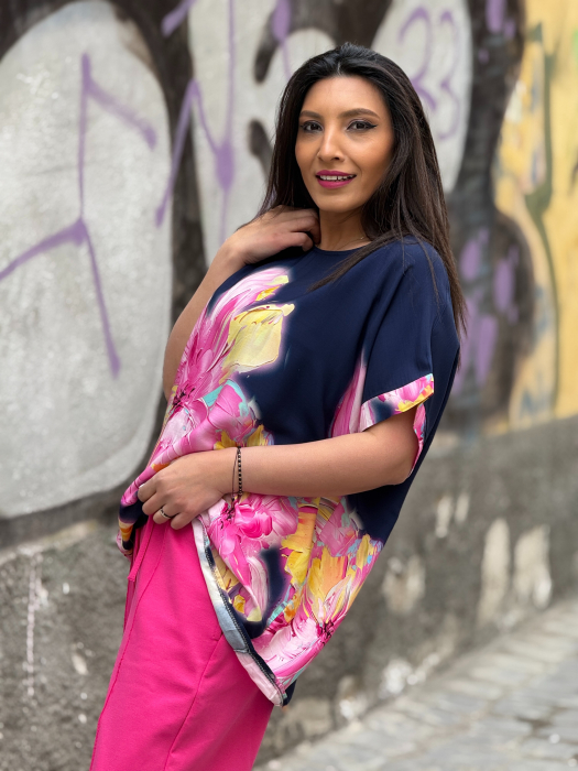 Bluza albastra cu imprimeu floare [4]