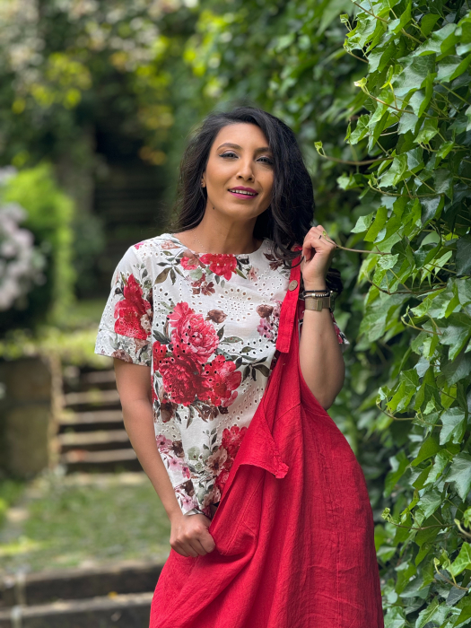 Bluza brodata cu imprimeu bujori [2]