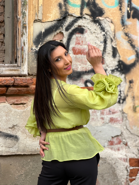 Bluza cu anchior si trandafiri la mana [7]