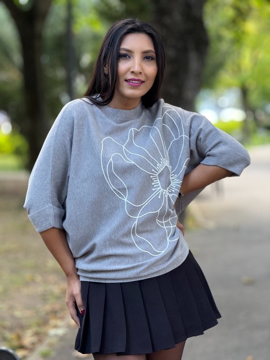 Bluza cu floare [3]
