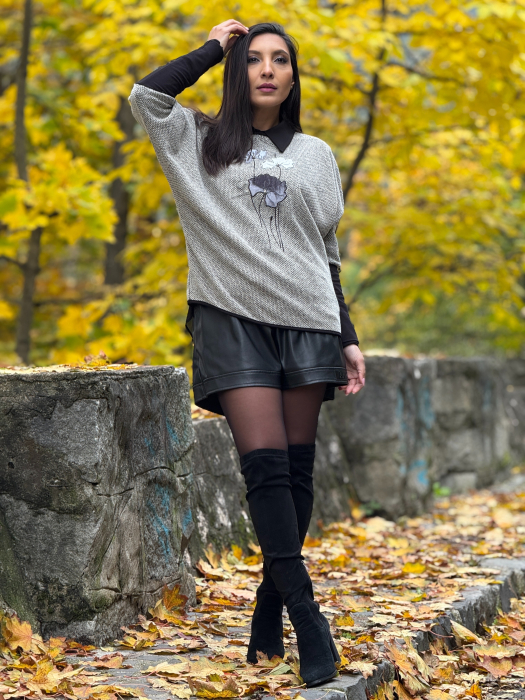 Bluza cu flori gri [2]