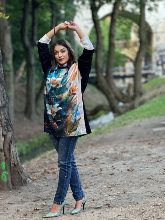 Bluza cu imprimeu crin [1]