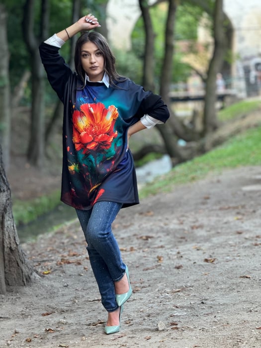 Bluza cu imprimeu floare rosie [3]
