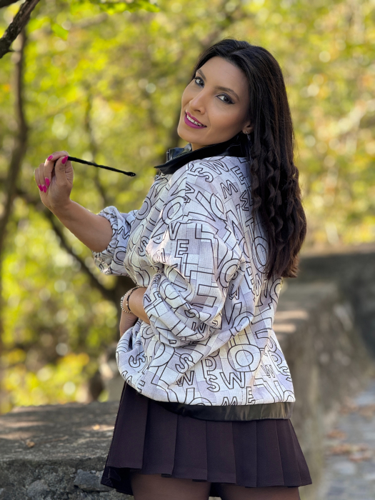 Bluza cu imprimeu litere [4]