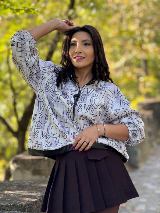 Bluza cu imprimeu litere [5]