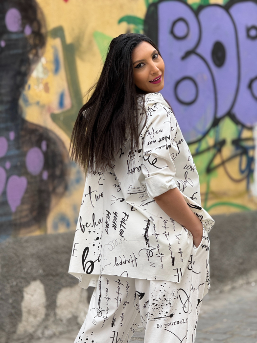 Bluza cu imprimeu scris cu gluga si fermoar [3]