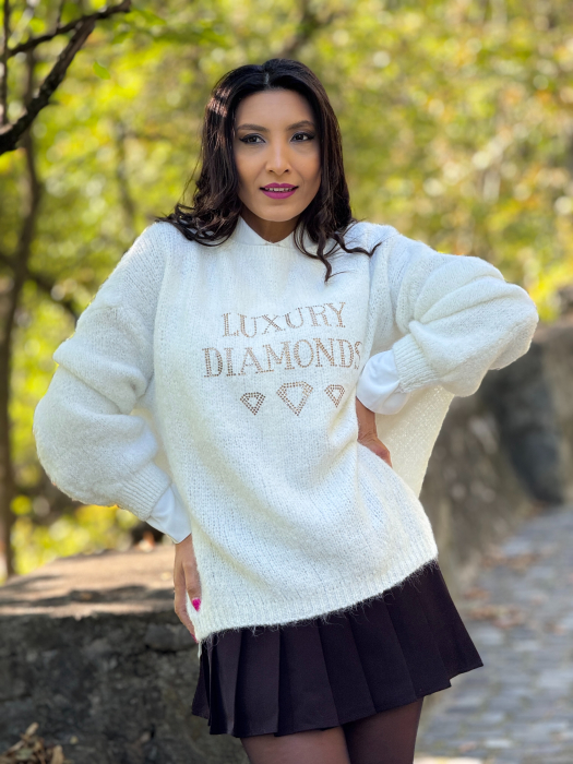 Bluza cu imprimeu scris,,Luxury Diamonds" [1]