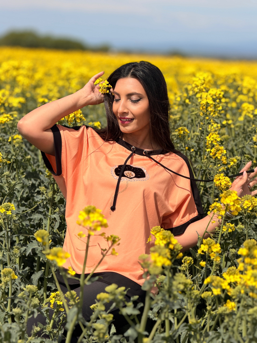 Bluza cu o floare [5]