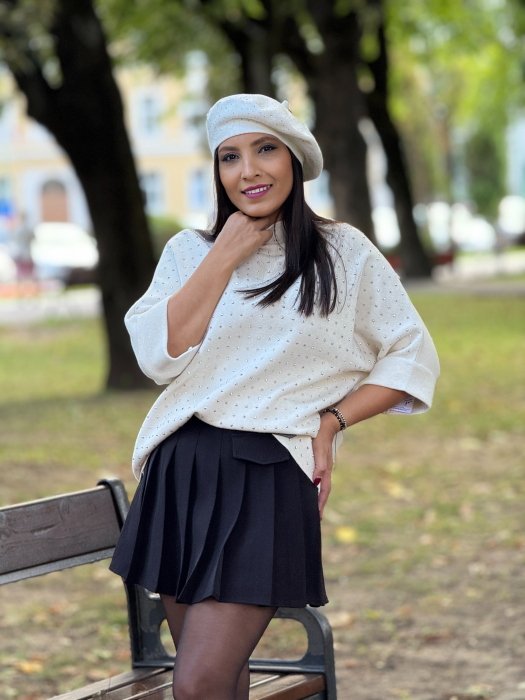 Bluza cu pietricele aplicate [1]