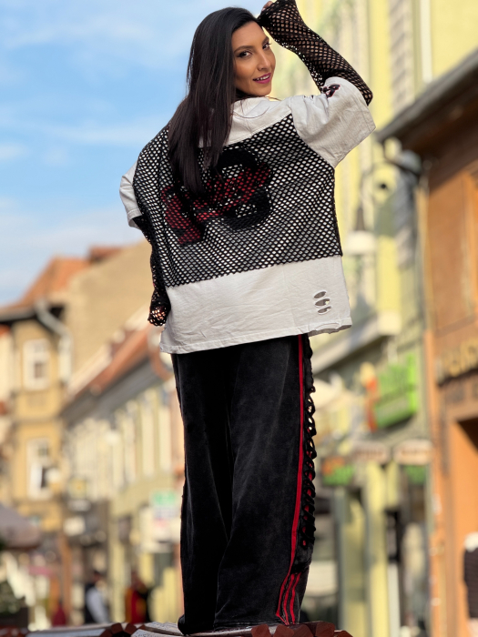 Bluza cu plasa si detaliu rosu [6]