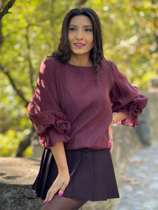 Bluza cu trandafiri [3]
