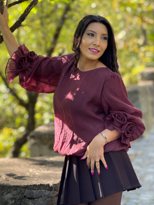 Bluza cu trandafiri [5]