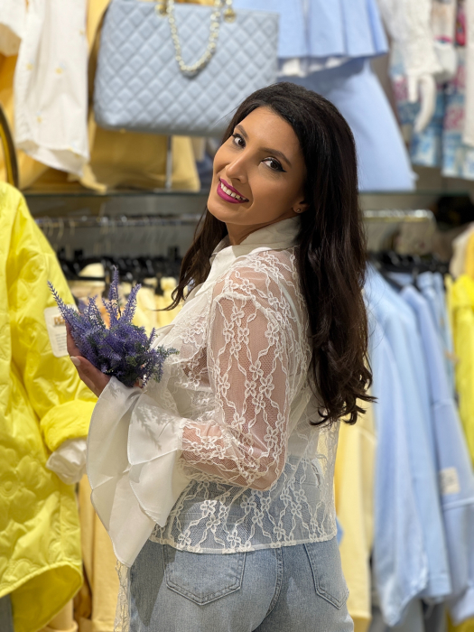 Bluza din dantela cu volanase eleganta [6]