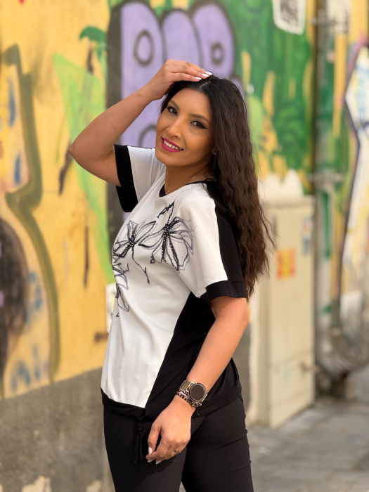 Bluza din vascoza cu flori cu pietricele [9]