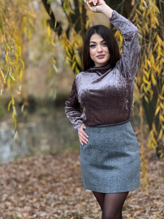 Bluza eleganta cu croiala lejera [1]