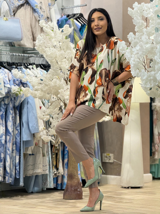 Bluza florala cu imprimeu de irisi [5]