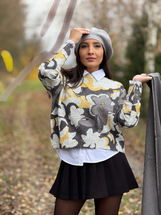 Bluza gri cu flori galbene [3]