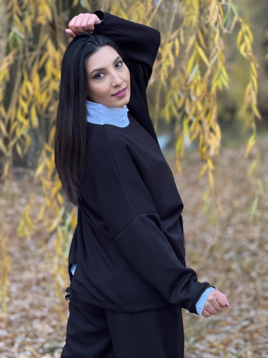 Bluza lejera cu buzunar matlasat [4]