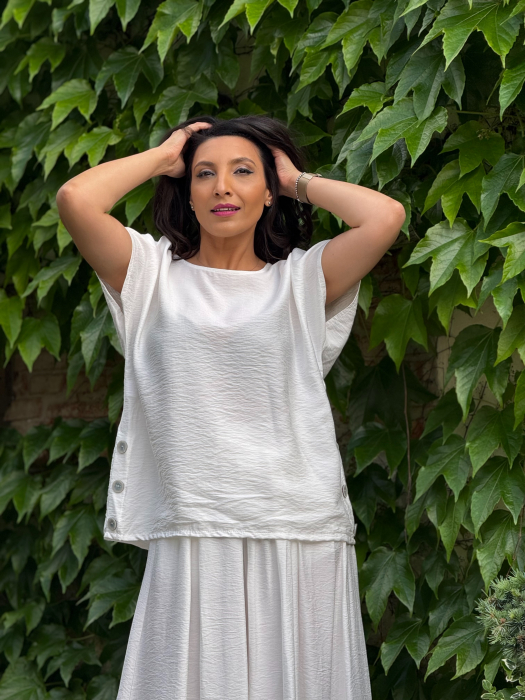 Bluza lejera cu nasturi laterali [3]