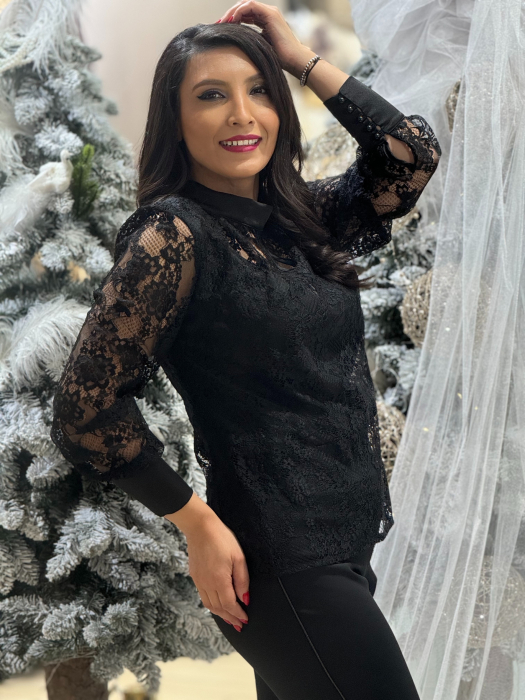 Bluza neagra din dantela [4]