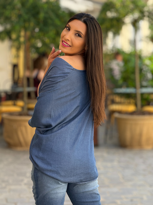 Bluza tip denim  cu decolteu in V si detaliu decorativ [4]