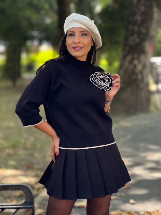 Bluza tricotata cu brosa floare [2]