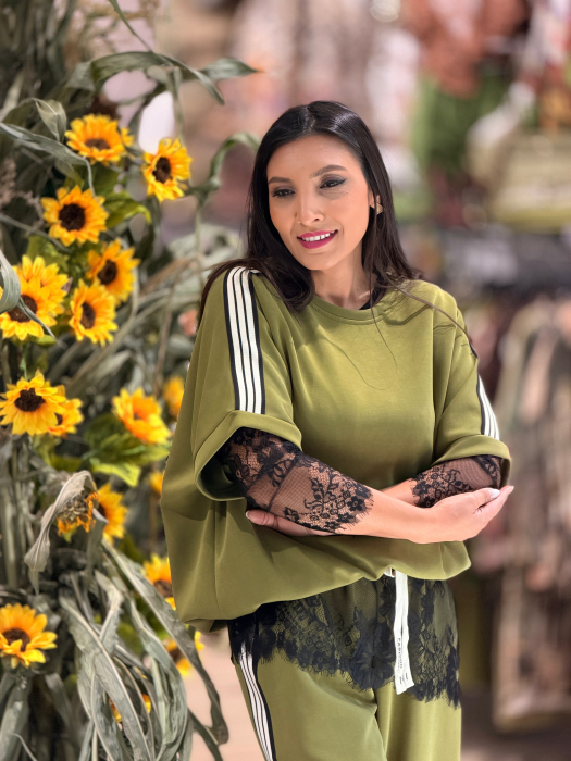 Bluza verde olive cu dungi laterale [4]