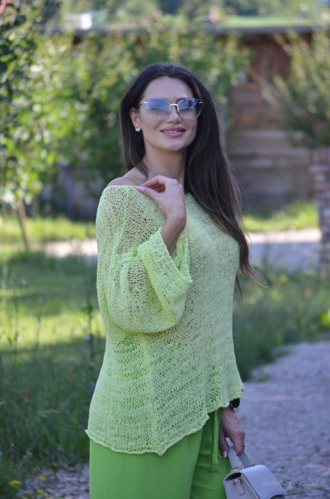 Bluza verde perforata [4]