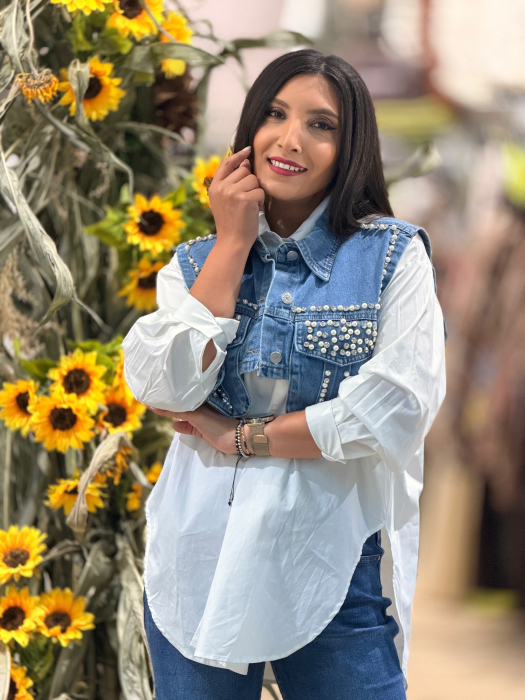 Camasa alba cu vesta din denim si perle [2]