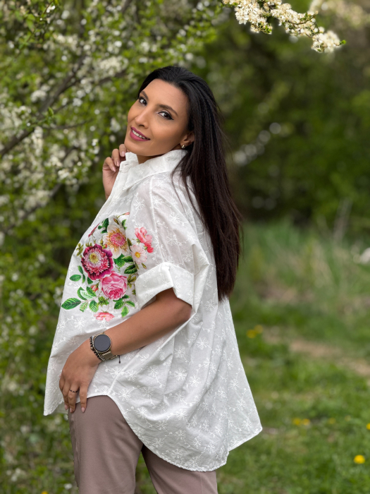 Camasa cu broderie florala si imprimeu floral amplu pe lateral [5]