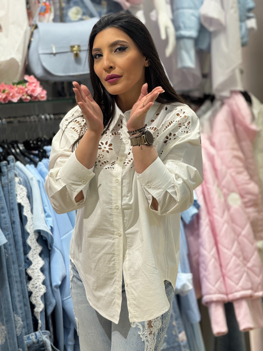 Camasa cu guler clasic si broderie perforata florala [3]