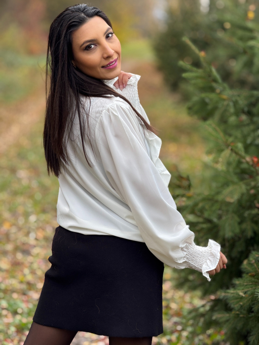 Camasa cu volane decorative si dantela [5]