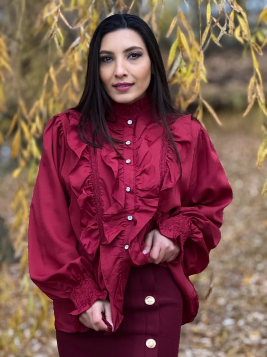 Camasa cu volane decorative si dantela [1]
