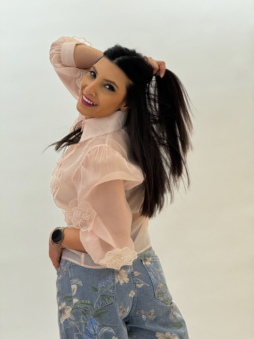 Camasa din organza cu flori aplicate [5]