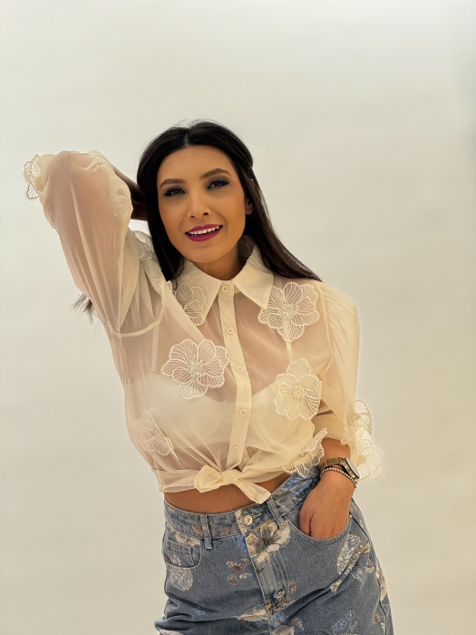 Camasa din organza cu flori aplicate [2]