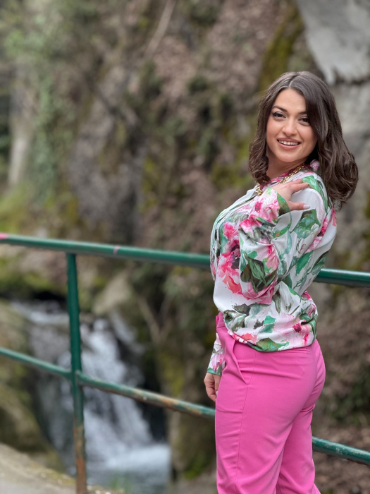Camasa florala [4]