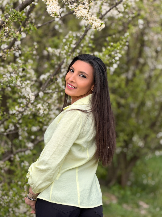 Camasa galben pastel cu nod frontal [3]