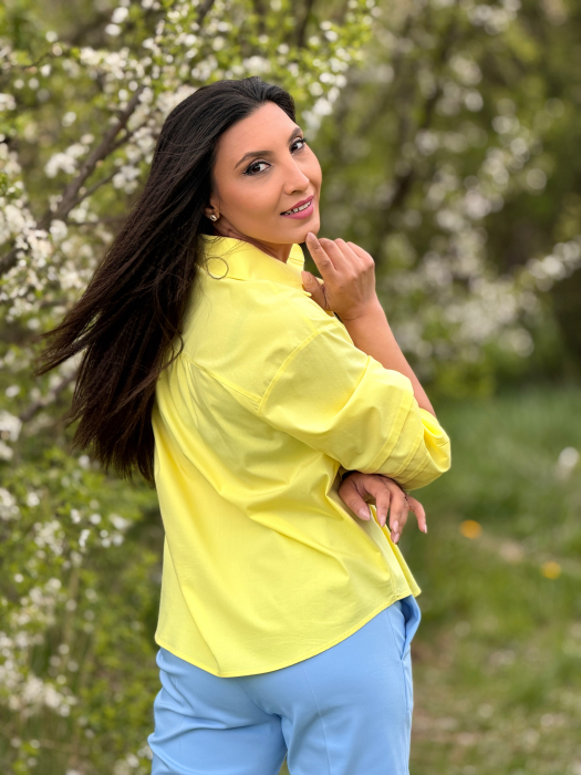 Camasa galbena cu nasturi si broderie florala [5]