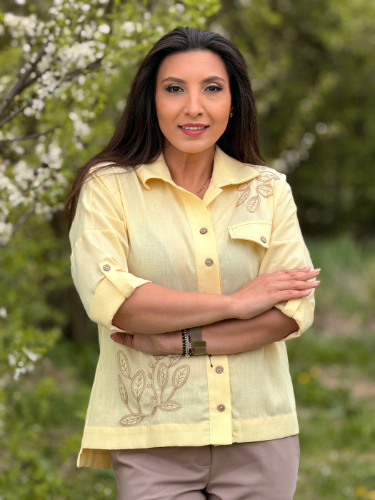 Camasa lejera din in cu accente artistice [2]