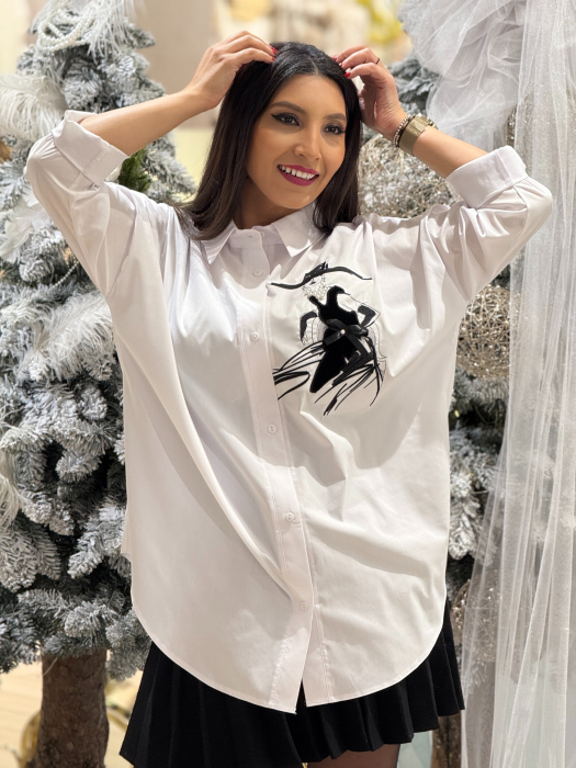 Camasa oversize cu imprimeu doamna cu perle [2]