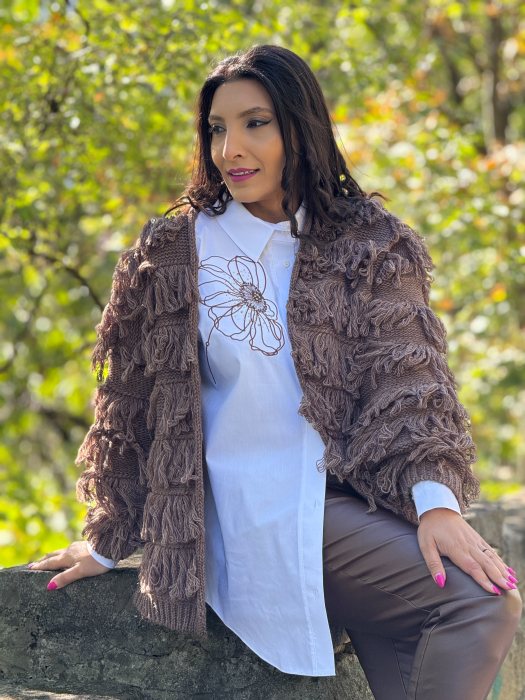 Cardigan tricotat cu franjuri [6]