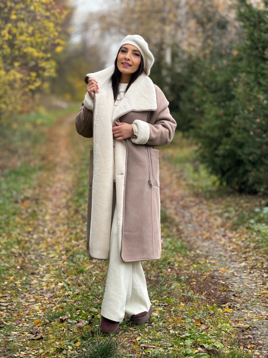 Cojoc cu nasturi negrii [3]