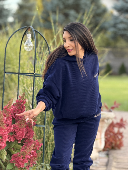 Compleu albastru cu bluza cu gluga [8]