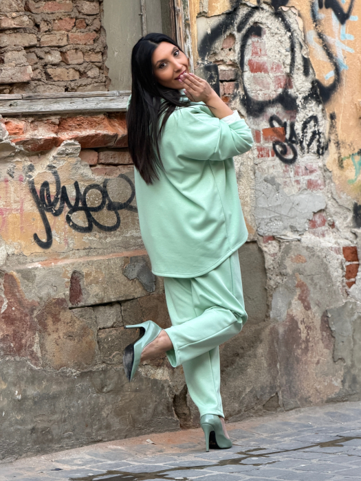 Compleu cu gluga si sclipici [6]