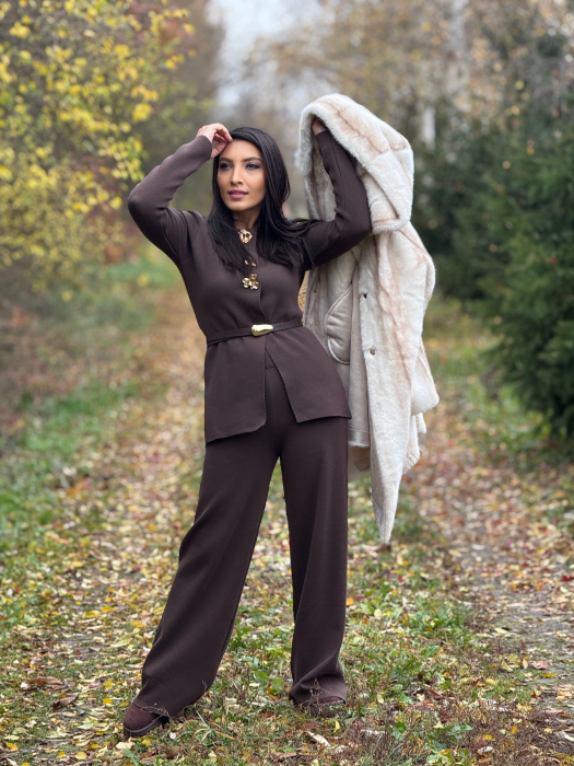 Compleu cu nasturi mari decorativi si curea in talie [6]