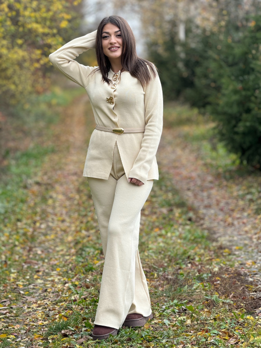 Compleu cu nasturi mari decorativi si curea in talie [2]